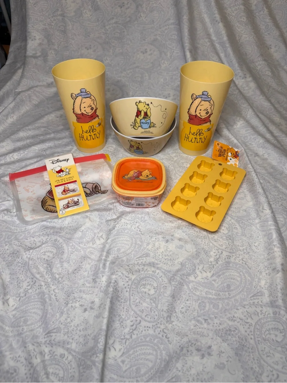 Disney Winnie the Pooh Snack & Drink Set